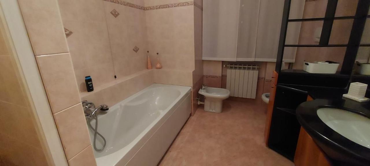 Casa T.U.A. Daire Sale Marasino Dış mekan fotoğraf