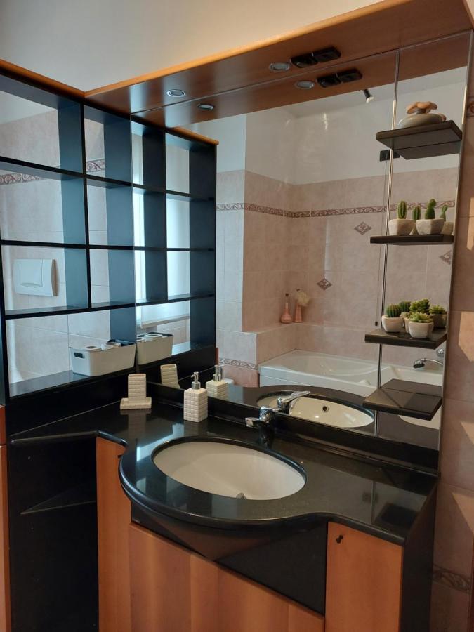 Casa T.U.A. Daire Sale Marasino Dış mekan fotoğraf