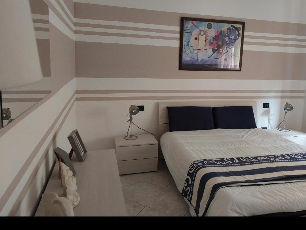 Casa T.U.A. Daire Sale Marasino Dış mekan fotoğraf